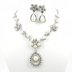 511196-101 Pearl Necklace Set 